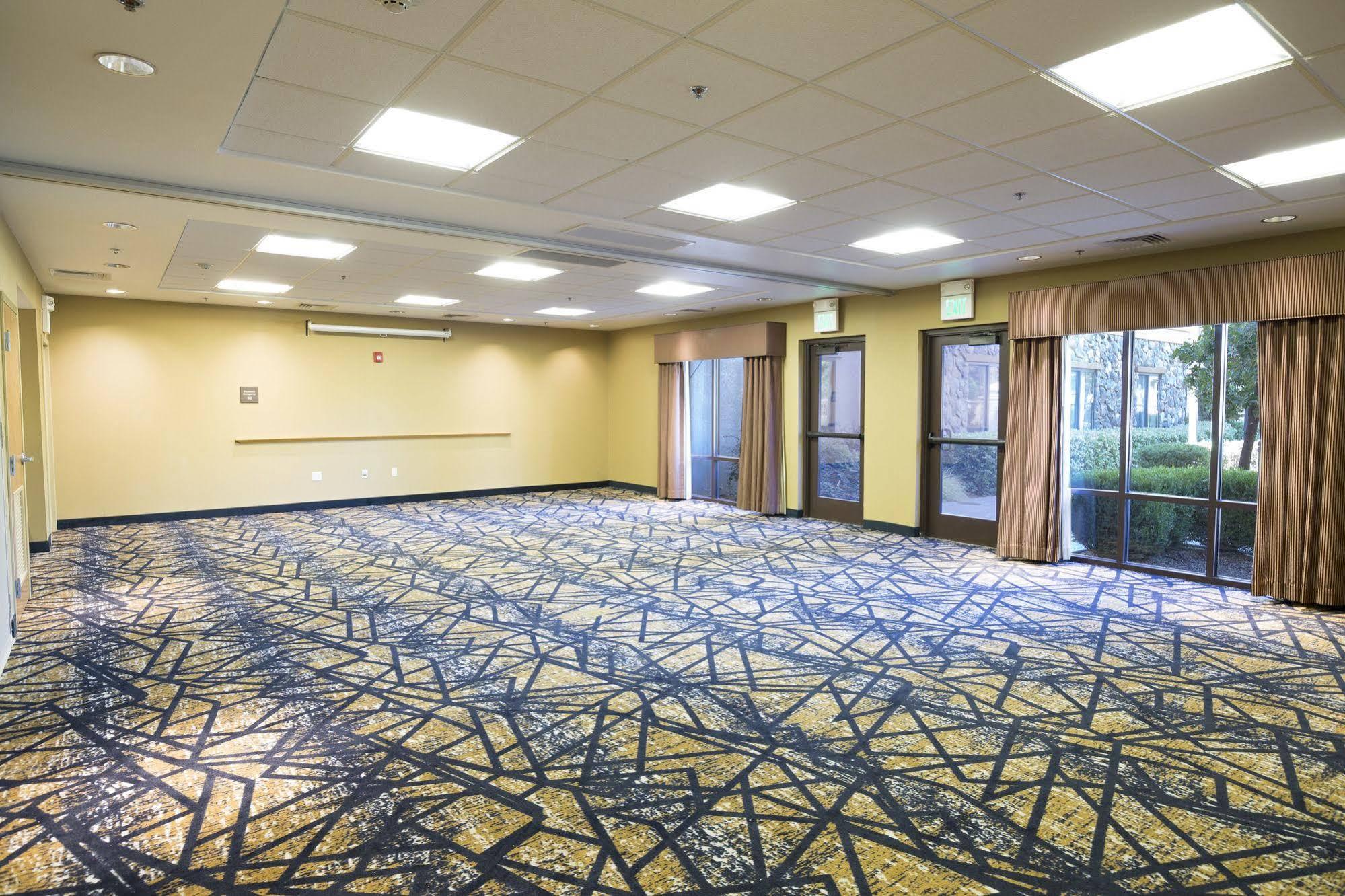 Hampton Inn & Suites Windsor-Sonoma Wine Country Ngoại thất bức ảnh