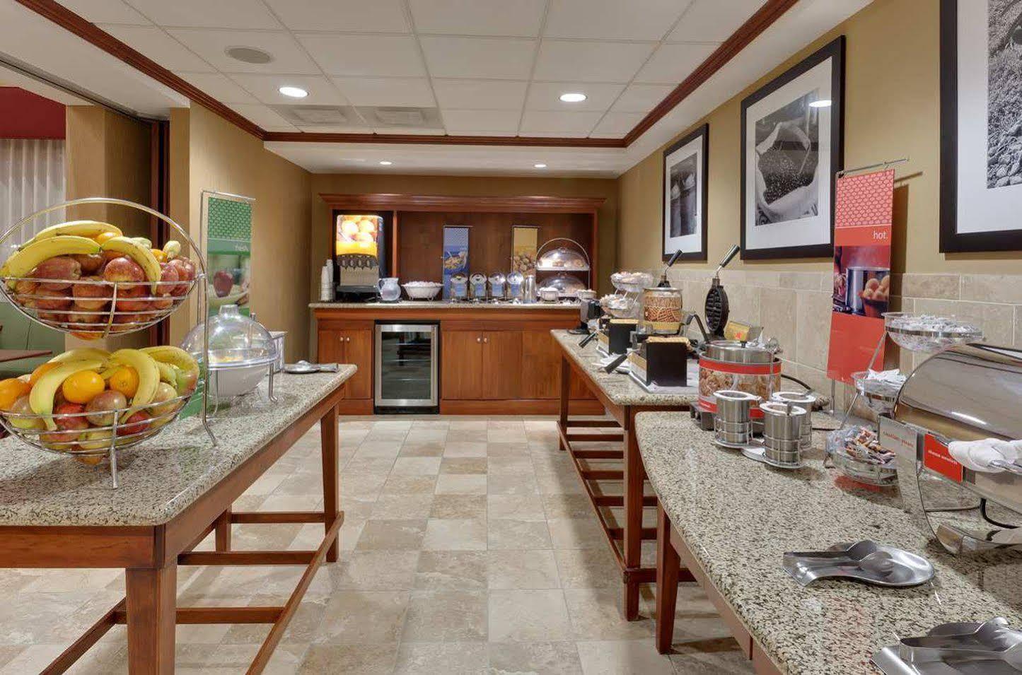 Hampton Inn & Suites Windsor-Sonoma Wine Country Ngoại thất bức ảnh