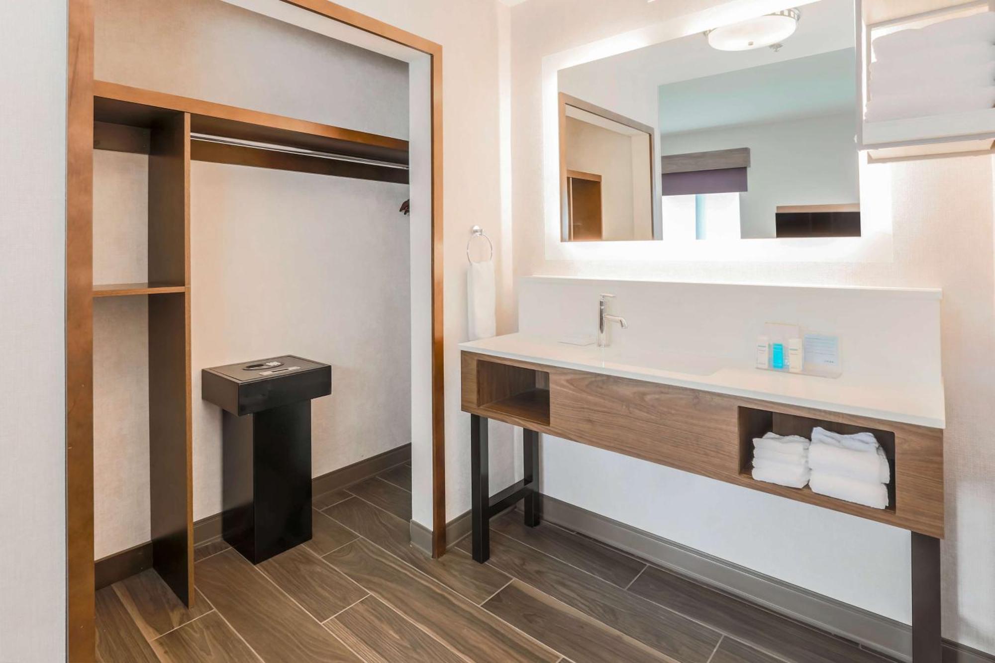 Hampton Inn & Suites Windsor-Sonoma Wine Country Ngoại thất bức ảnh