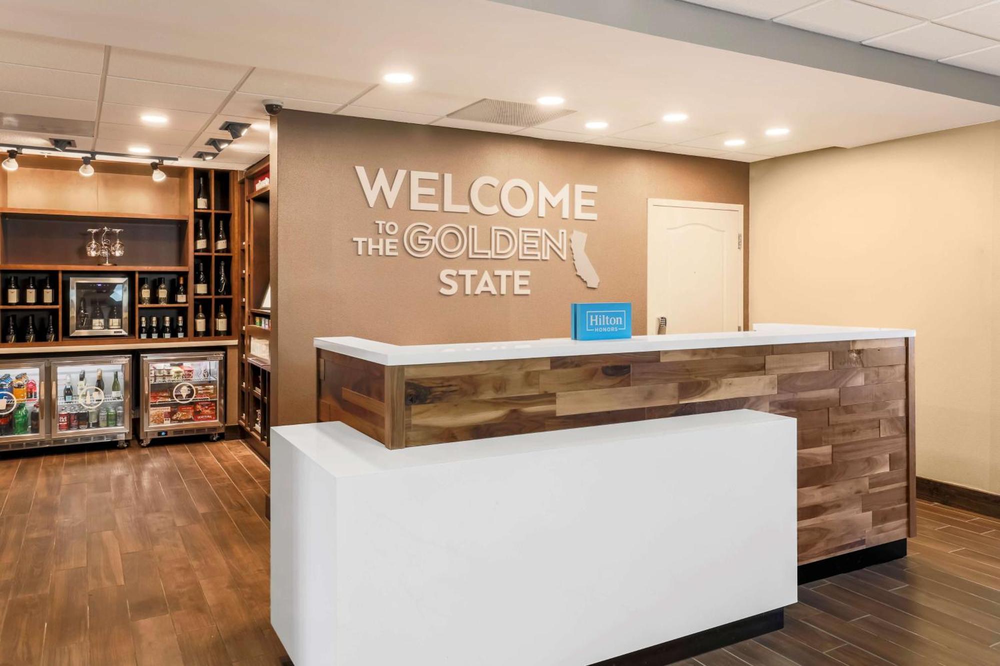 Hampton Inn & Suites Windsor-Sonoma Wine Country Ngoại thất bức ảnh