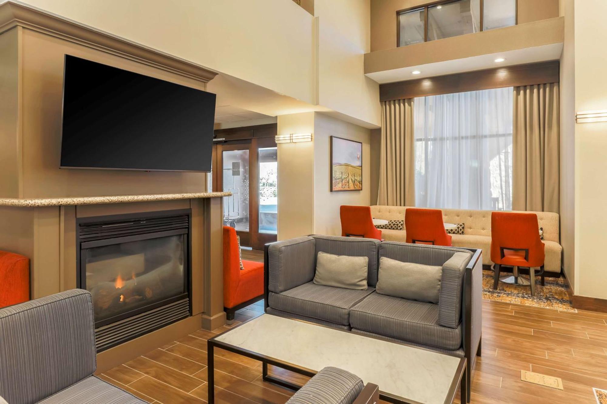 Hampton Inn & Suites Windsor-Sonoma Wine Country Ngoại thất bức ảnh