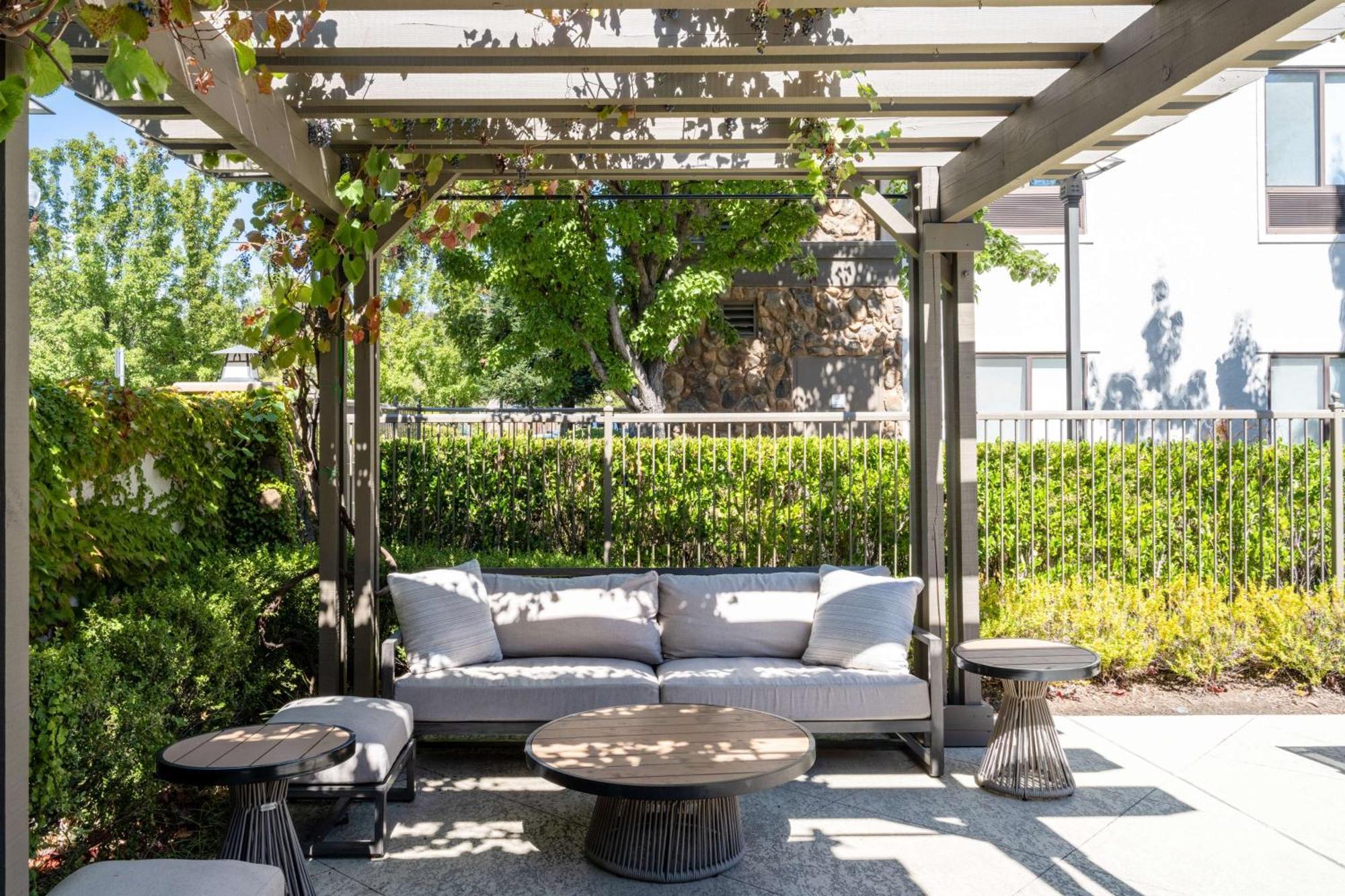 Hampton Inn & Suites Windsor-Sonoma Wine Country Ngoại thất bức ảnh