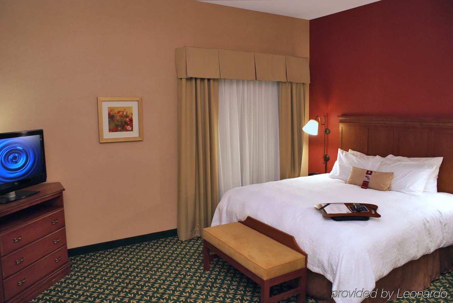 Hampton Inn & Suites Windsor-Sonoma Wine Country Phòng bức ảnh